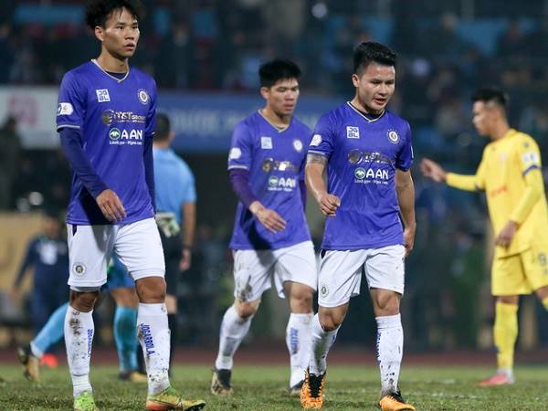 Bóng đá Việt Nam tối 9/4: Hà Nội nhận hung tin sau trận thua Viettel