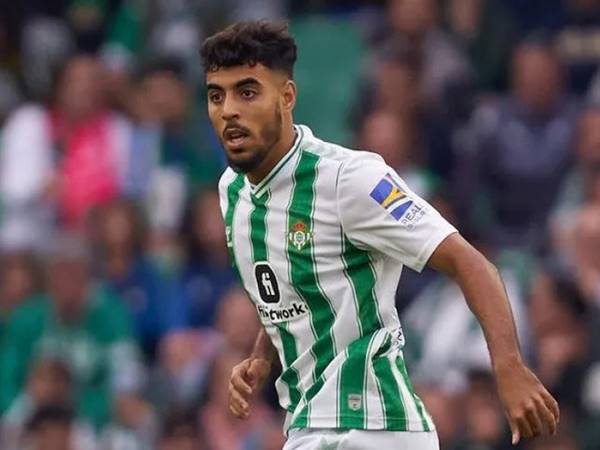 Barca chốt xong bản hợp đồng đầu tiên