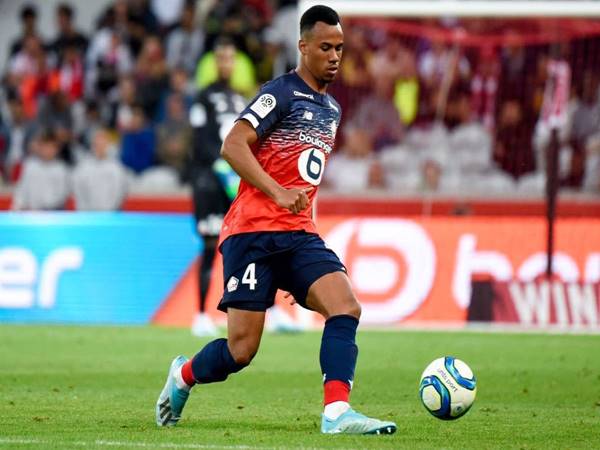 Gabriel Magalhaes là ai