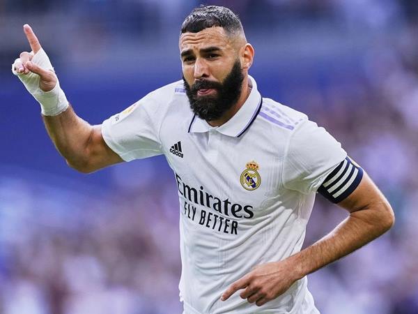 Tiền đạo Pháp Karim Benzema: Người hùng của Real Madrid Tiền đạo Pháp Karim Benzema: Người hùng của Real Madrid