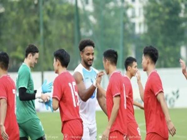 bong-da-vn-10-10-viet-nam-thieu-hang-loat-cau-thu