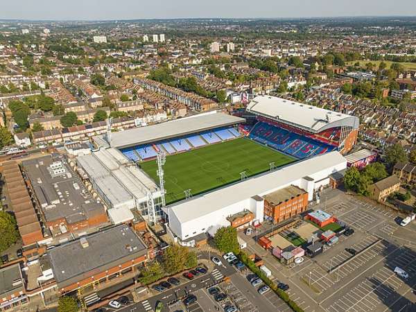 Sân vận động Selhurst Park: Trái tim của Crystal Palace
