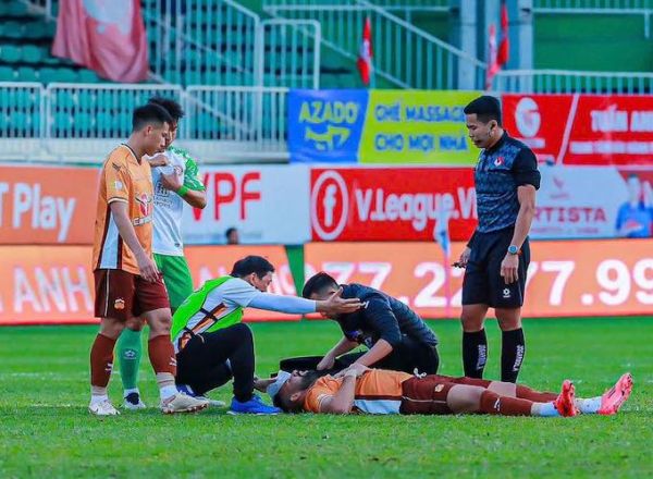 Phạt Nặng CLB Đà Nẵng và Cầu Thủ Lê Quang Hùng Phạt Nặng CLB Đà Nẵng và Cầu Thủ Lê Quang Hùng