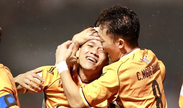 BĐVN: HAGL và CLB TPHCM bị VFF phạt nặng