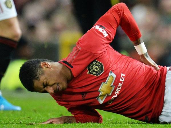 Đá bóng có tác hại gì? Kinh nghiệm đá bóng an toàn