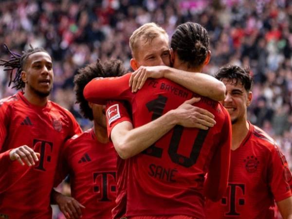 Kane đóng vai trò quan trọng dù không thể thi đấu