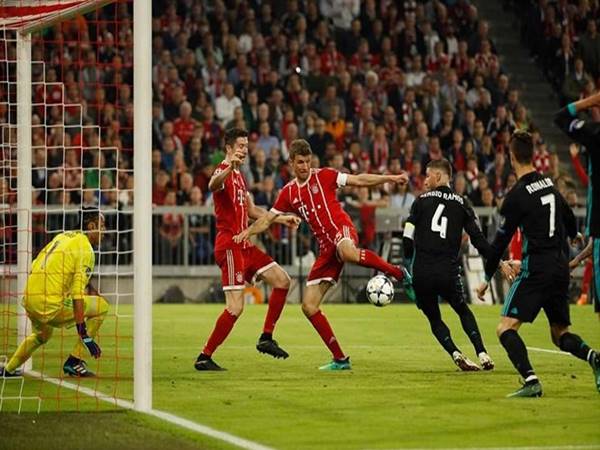 Một số đội bóng nổi tiếng với lối chơi pressing tầm cao