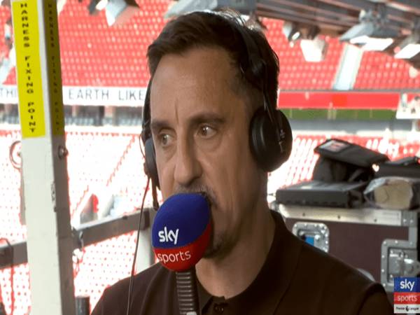 Lý do Neville loại Chelsea, Newcastle và Aston Villa