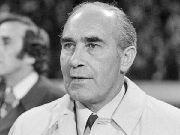 Huấn luyện viên người Anh - Sir Alf Ramsey Huấn luyện viên người Anh - Sir Alf Ramsey