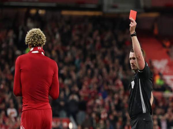 Isak mở tỷ số, Ekitike trở thành người hùng phút cuối