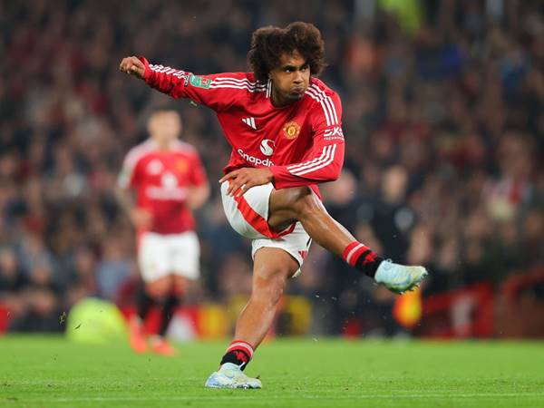 Sự nghiệp bóng đá và những bến đỗ của Joshua Zirkzee Sự nghiệp bóng đá và những bến đỗ của Joshua Zirkzee