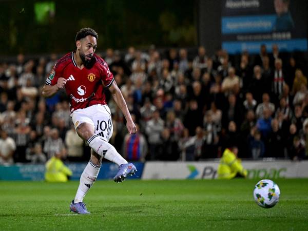 Phong cách chơi bóng của Matheus Cunha