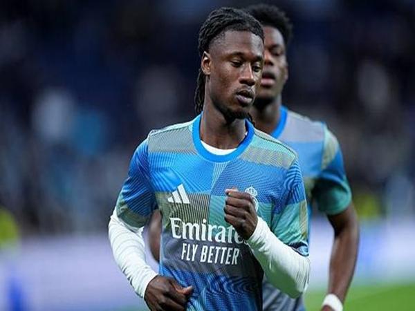 Tin Liverpool: "The Kop" hoàn thiện cỗ máy chiến thuật