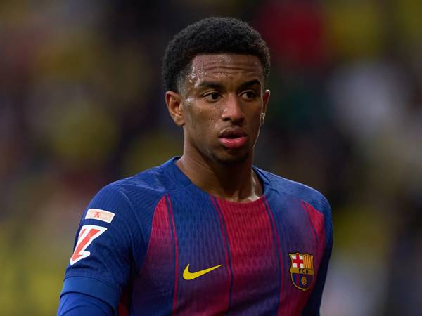 Tin Barca: Barca kiên quyết giữ Alejandro Balde trước MU Tin Barca: Barca kiên quyết giữ Alejandro Balde trước MU