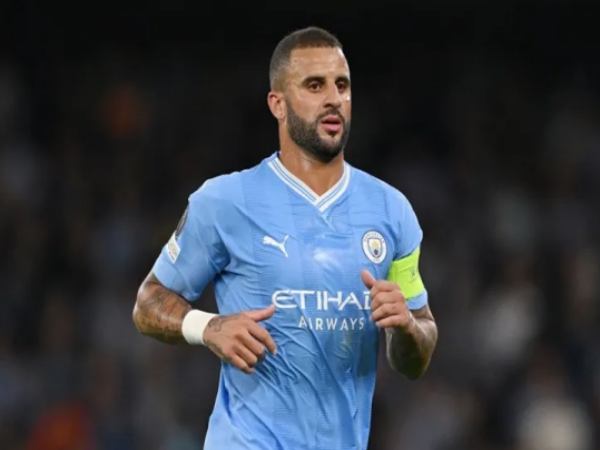 Những hậu vệ Man City có thành tích ghi dấu lịch sử